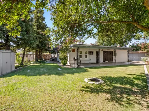 Exterior - 3763 E Robinson Ave, Fresno, CA 93726 photo 4 of 9