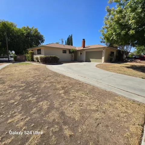 3625 N Lafayette Ave, Fresno, CA 93705