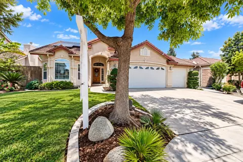 6686 E Amherst Ave, Fresno, CA 93727