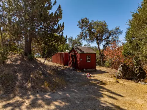 0 Songbird Ln, Ahwahnee, CA 93601