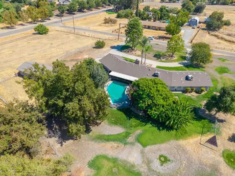 View/Area - 10763 E Ashlan Ave, Sanger, CA 93657 photo 13 of 17