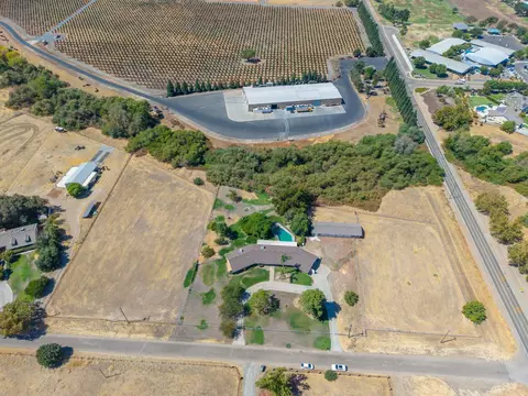 View/Area - 10763 E Ashlan Ave, Sanger, CA 93657 photo 10 of 17