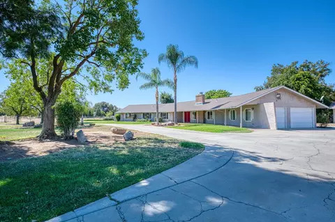 Exterior - 10763 E Ashlan Ave, Sanger, CA 93657 photo 7 of 19