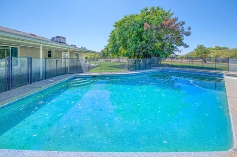 Exterior - 10763 E Ashlan Ave, Sanger, CA 93657 photo 15 of 19