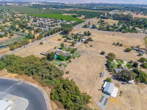 View/Area - 10763 E Ashlan Ave, Sanger, CA 93657 photo 16 of 17