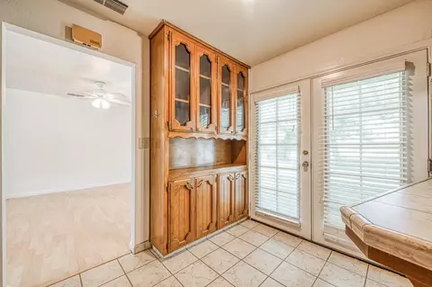 Entry Way - 10763 E Ashlan Ave, Sanger, CA 93657 photo 2 of 2