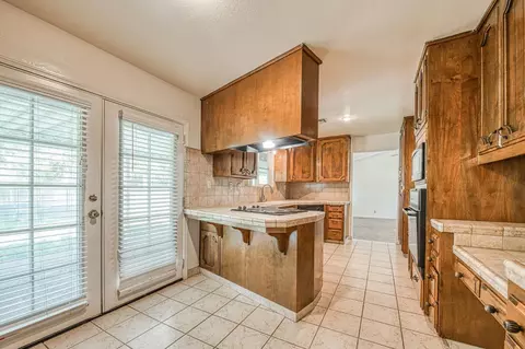 Kitchen - 10763 E Ashlan Ave, Sanger, CA 93657 photo 5 of 5