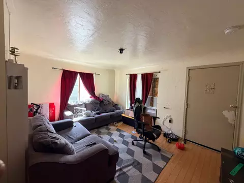 Living - 605 E Stanislaus St, Avenal, CA 93204 photo 3 of 4