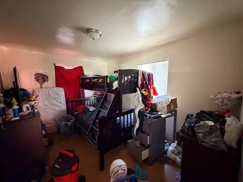 Bedroom - 605 E Stanislaus St, Avenal, CA 93204 photo 2 of 3