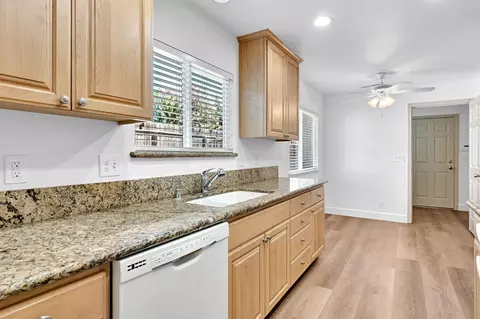 Kitchen - 94 N Baron, Clovis, CA 93612 photo 2 of 5