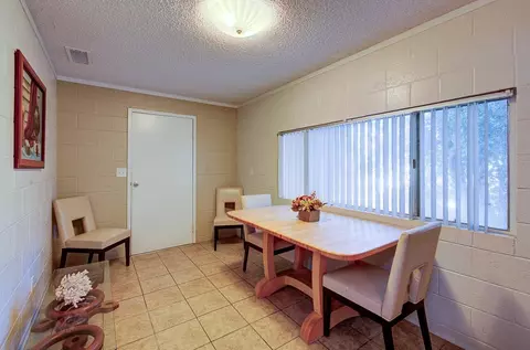 Dining - 21197 Tollhouse Rd, Clovis, CA 93619 photo 4 of 5