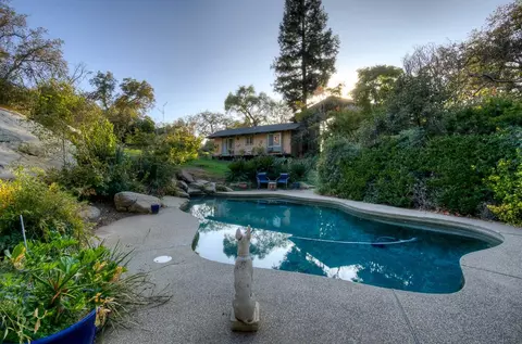 Exterior - 21197 Tollhouse Rd, Clovis, CA 93619 photo 7 of 19