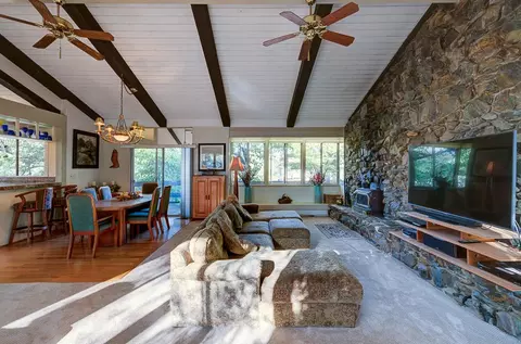 Living - 21197 Tollhouse Rd, Clovis, CA 93619 photo 4 of 6