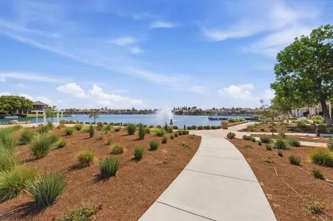 View/Area - 4769 N Emerald Peak Dr, Clovis, CA 93619 photo 9 of 13
