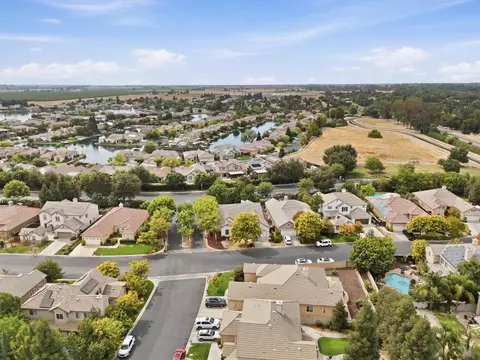 View/Area - 4769 N Emerald Peak Dr, Clovis, CA 93619 photo 7 of 13