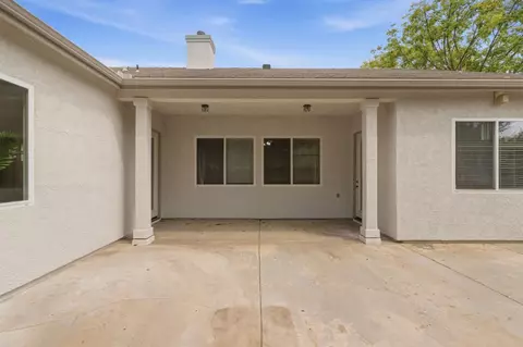 Exterior - 4769 N Emerald Peak Dr, Clovis, CA 93619 photo 2 of 6