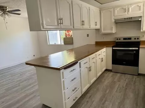 Kitchen - 2807 E Norman, Visalia, CA 93292 photo 6 of 8