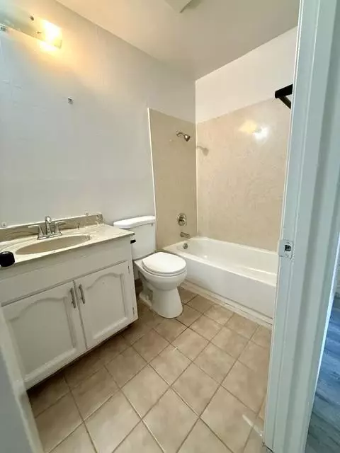 Bath - 2807 E Norman, Visalia, CA 93292 photo 3 of 3