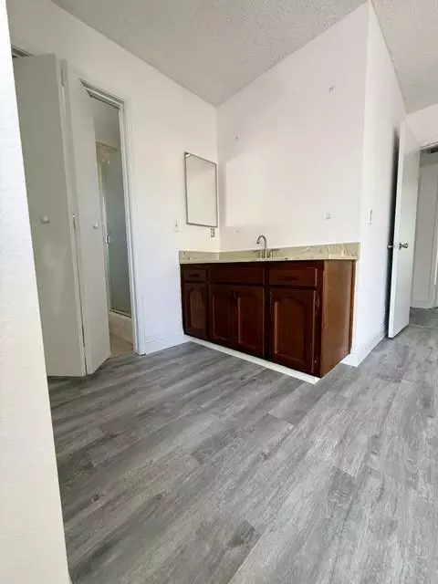 Bath - 2807 E Norman, Visalia, CA 93292 photo 1 of 3