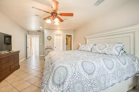 Bedroom - 34786 Avenue 15, Madera, CA 93636 photo 4 of 5