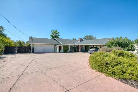 Exterior - 34786 Avenue 15, Madera, CA 93636 photo 2 of 5