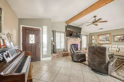 Entry Way - 34786 Avenue 15, Madera, CA 93636 photo 1 of 2