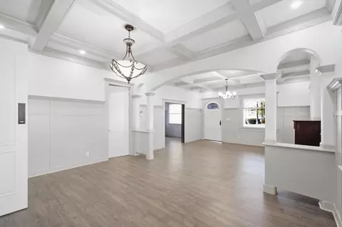 Living - 2111 Stillman St, Selma, CA 93662 photo 1 of 5