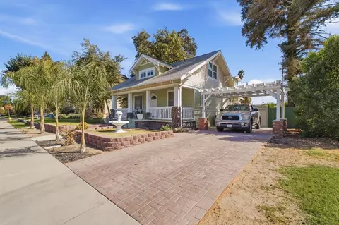 Exterior - 2111 Stillman St, Selma, CA 93662 photo 2 of 13