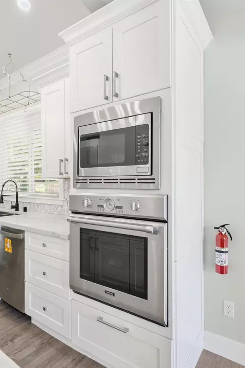 Kitchen - 2111 Stillman St, Selma, CA 93662 photo 6 of 6