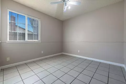 Bedroom - 1301 Kennedy, Madera, CA 93638 photo 3 of 6