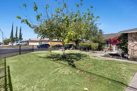 Exterior - 1301 Kennedy, Madera, CA 93638 photo 4 of 13