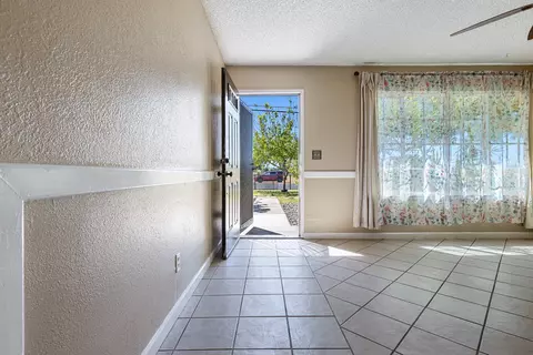 Entry Way - 1301 Kennedy, Madera, CA 93638 photo 2 of 3