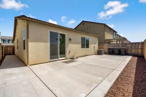 Exterior - 310 Talus Way S, Madera, CA 93636 photo 6 of 7