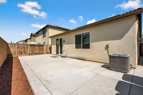 Exterior - 310 Talus Way S, Madera, CA 93636 photo 7 of 7