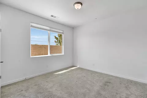 Bedroom - 310 Talus Way S, Madera, CA 93636 photo 3 of 4