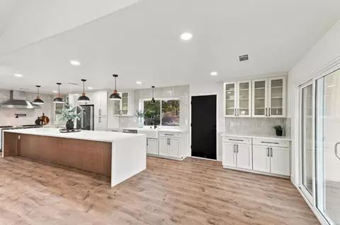 Kitchen - 26882 Road 400, Madera, CA 93636 photo 3 of 6