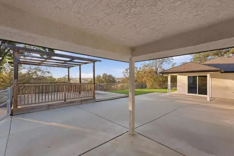 Exterior - 26882 Road 400, Madera, CA 93636 photo 7 of 14