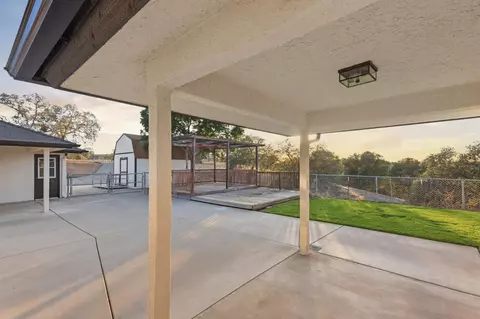 Exterior - 26882 Road 400, Madera, CA 93636 photo 8 of 14