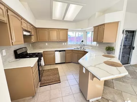 Kitchen - 14498 W G St, Kerman, CA 93630 photo 1 of 3