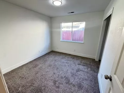 Bedroom - 14498 W G St, Kerman, CA 93630 photo 2 of 2