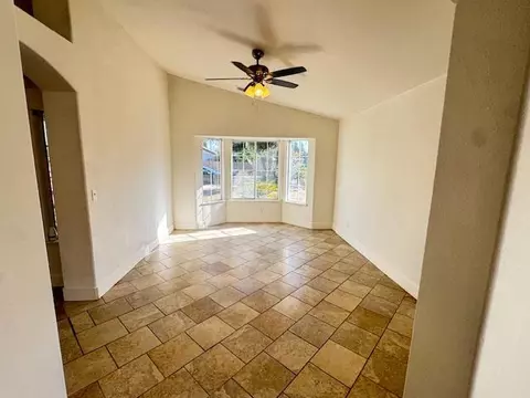 Living - 14498 W G St, Kerman, CA 93630 photo 2 of 3