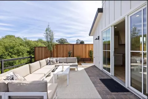 Exterior - 577 Creekside Ct, Half Moon Bay, CA 94019 photo 3 of 3