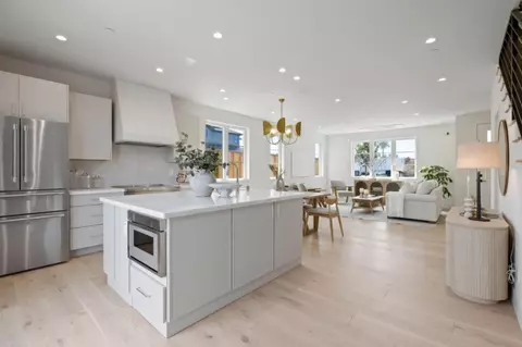 Kitchen - 577 Creekside Ct, Half Moon Bay, CA 94019 photo 3 of 4