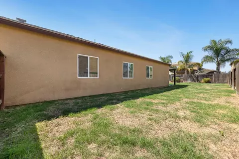 Exterior - 3553 Nile St, Madera, CA 93637 photo 10 of 10
