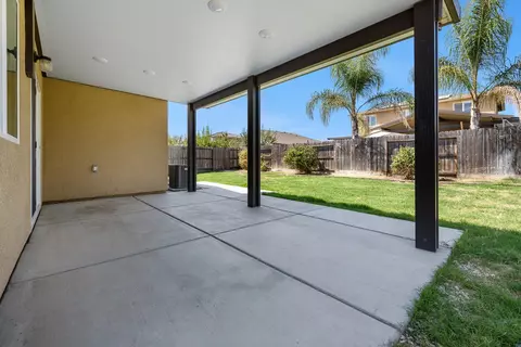 Exterior - 3553 Nile St, Madera, CA 93637 photo 5 of 10