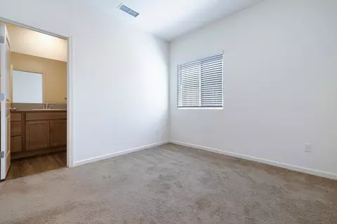 Bedroom - 3553 Nile St, Madera, CA 93637 photo 6 of 10