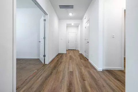 Entry Way - 3553 Nile St, Madera, CA 93637 photo 3 of 7