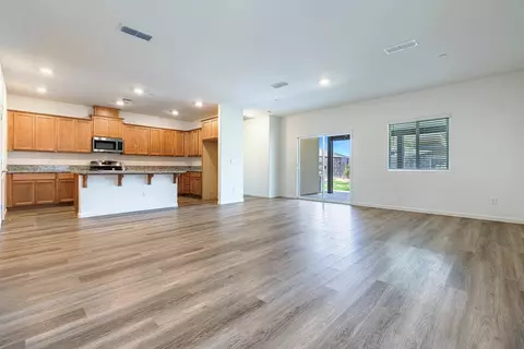 Living - 3553 Nile St, Madera, CA 93637 photo 2 of 5