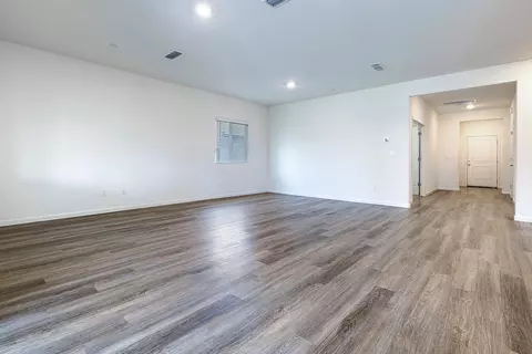 Living - 3553 Nile St, Madera, CA 93637 photo 4 of 5