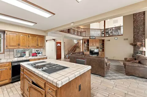 Kitchen - 662 S Boyd, Kerman, CA 93630 photo 2 of 2
